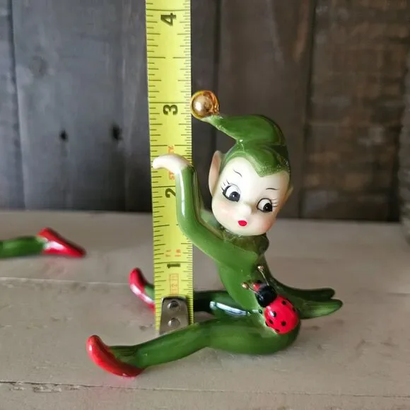 Vintage Josef Originals Pixie Figurine With Ladybug Green With Foil Sticker - Picture 7 of 7